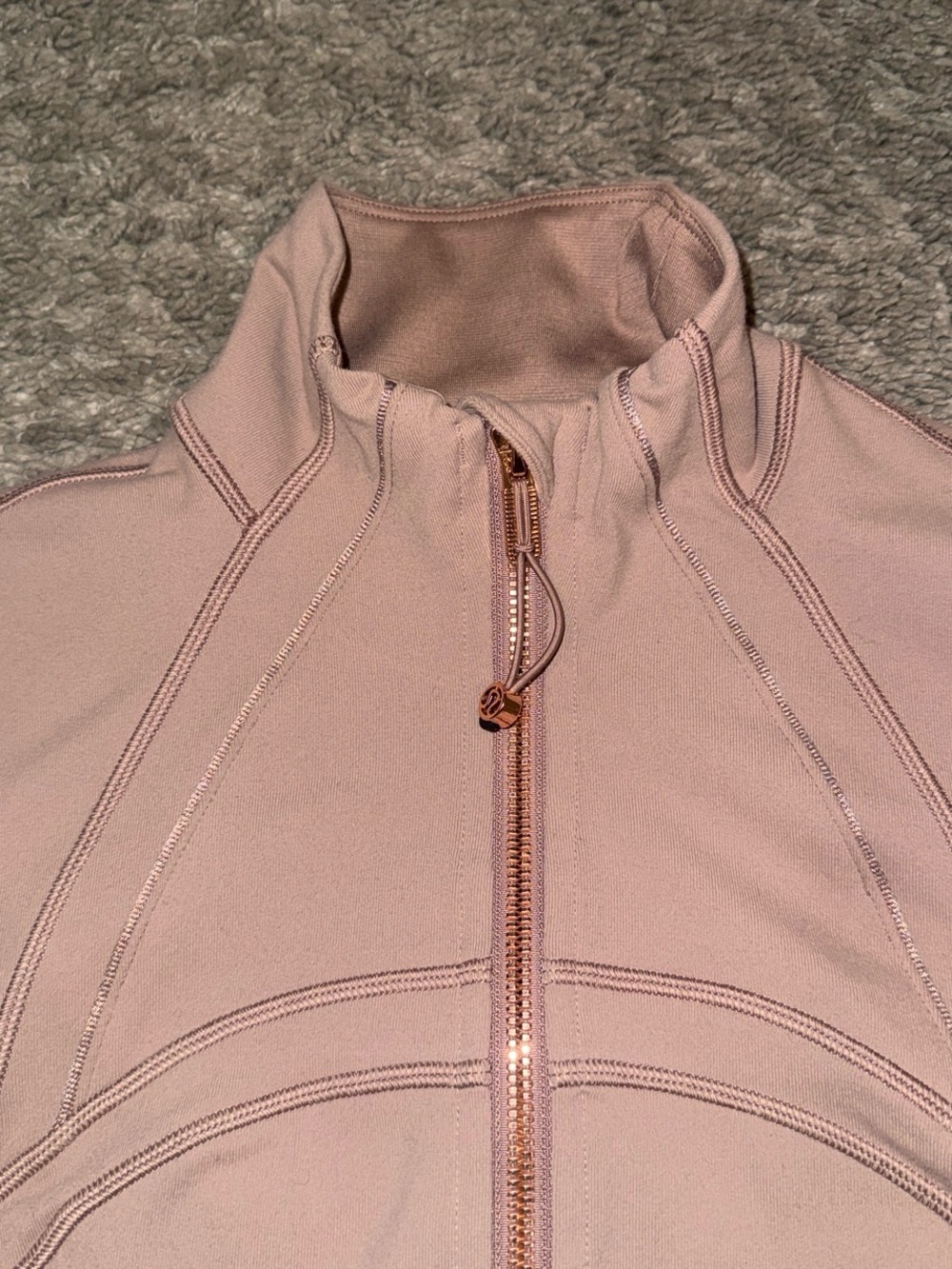 Lululemon cropped Nulu Define Jacket w/rose gold zipper - Picture 3 of 4